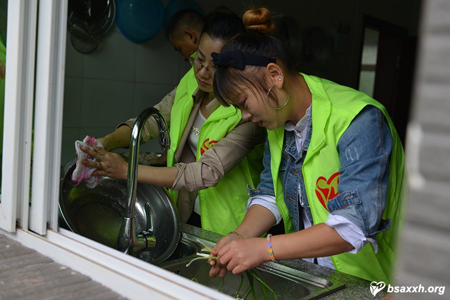 【活动纪事】南风敬老院慰问活动