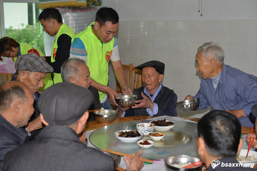 【活动纪事】南风敬老院慰问活动