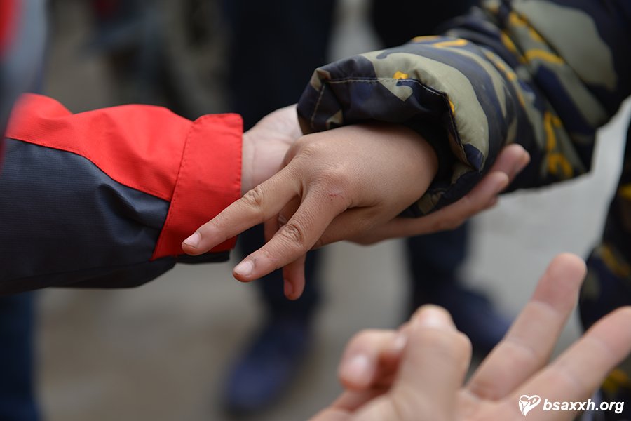 让爱成长-梁铜村小学爱心助学活动