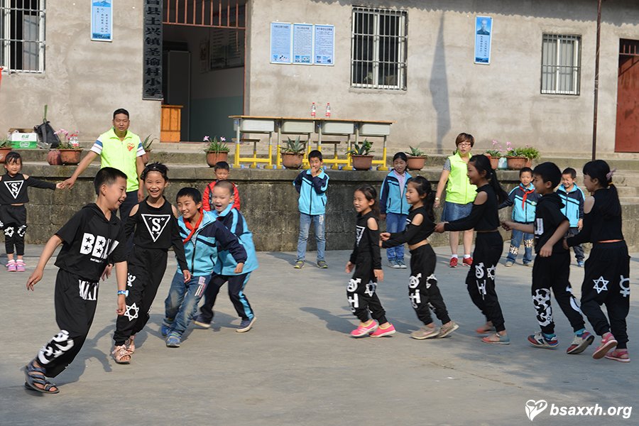 ��ӭ���磬����һ��-ʥ�ʹ�Сѧ������ѧ�